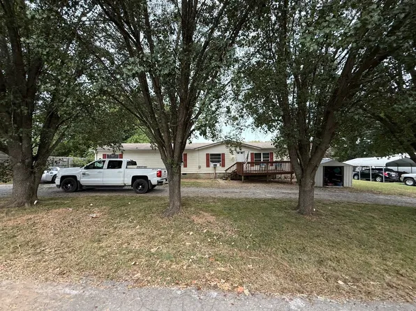 620 Maple St, Sweetwater, TN 37874