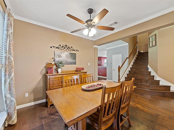 4th image of 2932 Coventry Ln