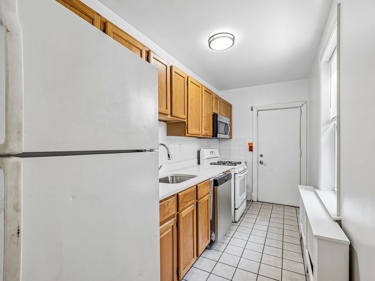 2 bed, $1,390 — Photo 2