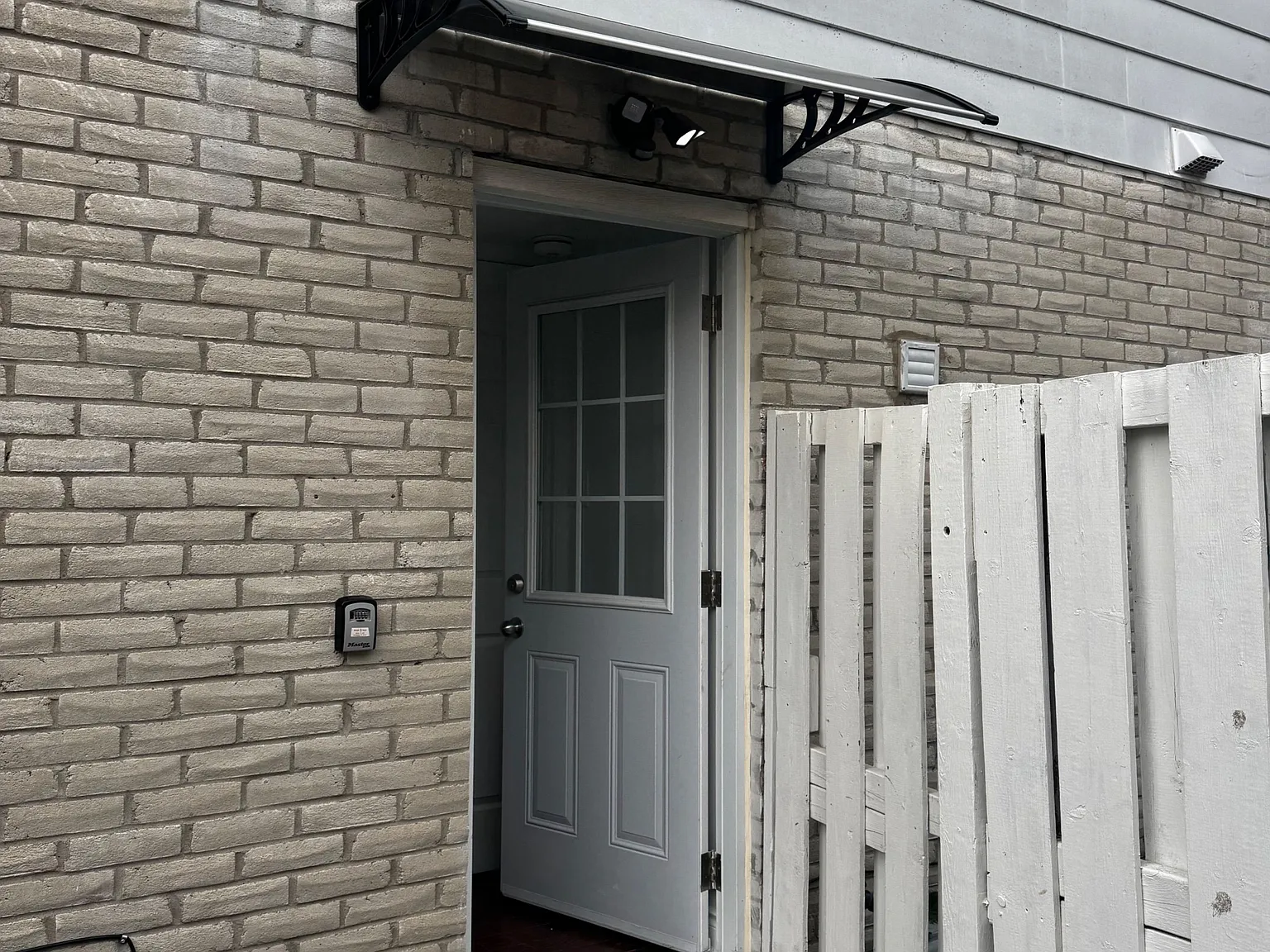 1 bed, $1,400 — Photo 3