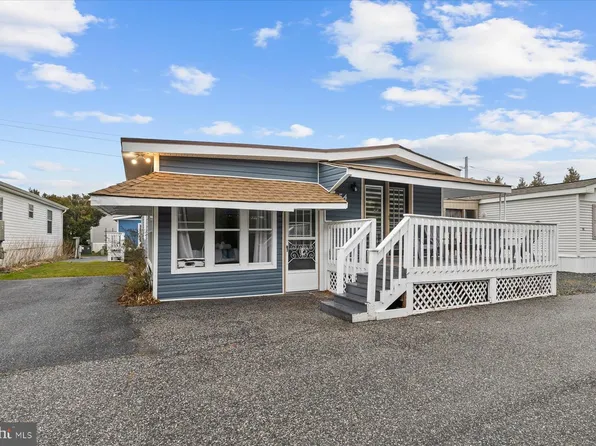 9916 Golf Course Rd Trailer 54, Ocean City, MD 21842