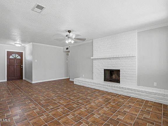 3rd image of 2617 Aquatic Ln