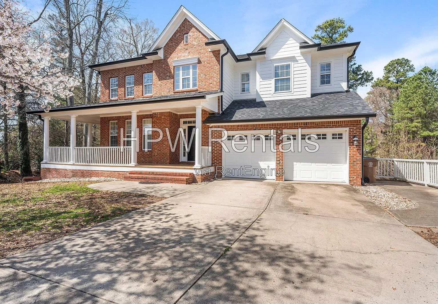 3 bed, 2.5 bath, 2890 sqft, $3,000 — Photo 1