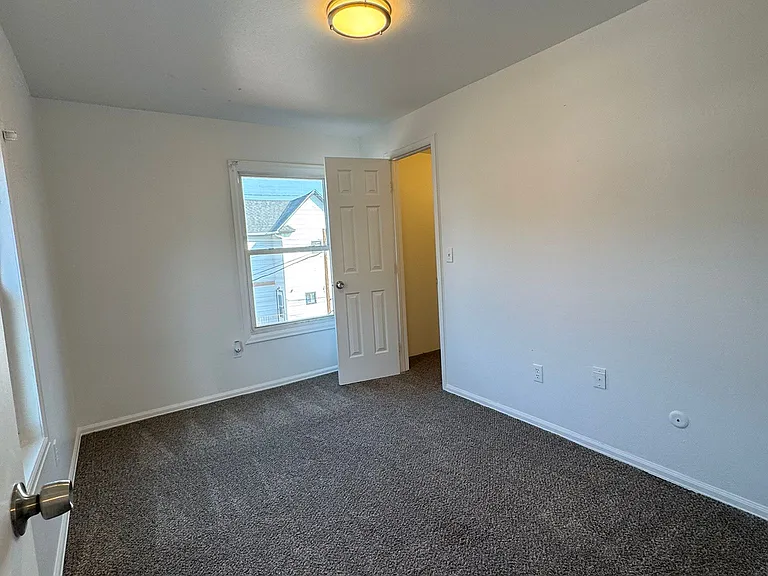 3 Bedroom | Walk-in-Closet