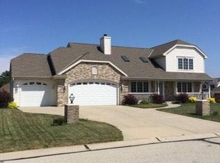 8872 S River Ct #HOME, Oak Creek, WI 53154