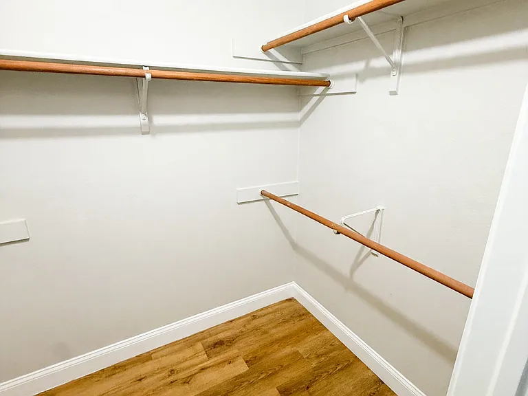 720 Crescent Dr — Photo 19