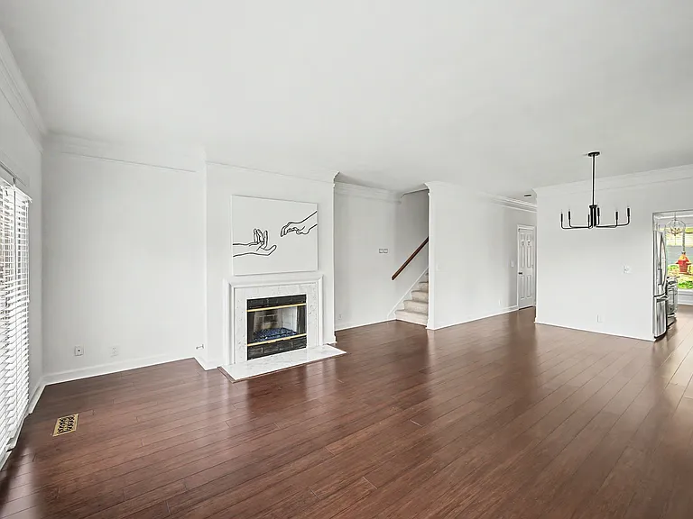 126 Forest Place Cir — Photo 16
