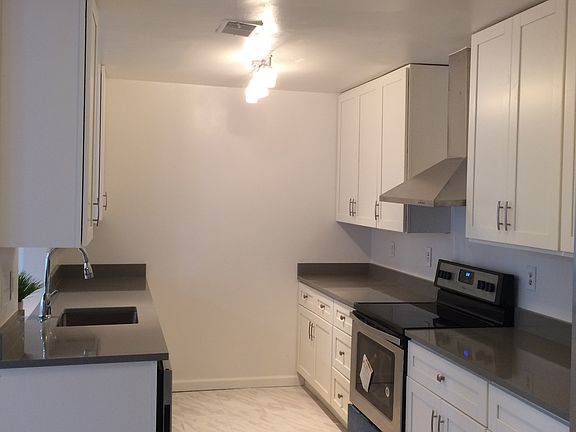 3rd image of 14522 Wexhall Dr Unit 3-26