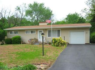 6858 NW Montrose Ave, Kansas City, MO 64151