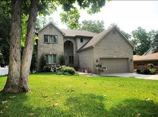 1666 Sunnyslope Dr, Crown Point, IN 46307