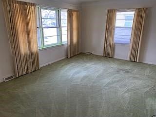 2nd image of 5118 Lower Beaver Rd