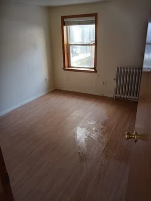 Rented by Tip Top Realty Corp | media 7