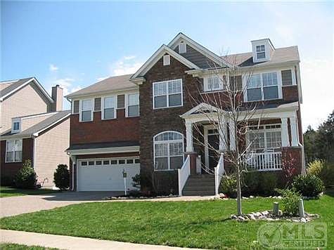 2nd image of 820 Cranberry Ln