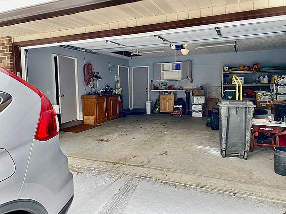 5th image of 2831 W Lower Springboro Rd