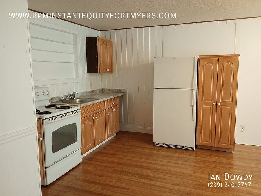 1st image of 2729 Broadway Unit B