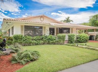 340 SE 3rd St, Dania Beach, FL 33004