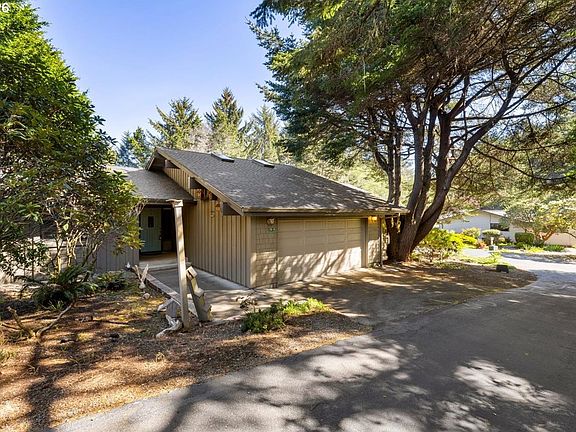 4th image of 17454 Bluff Dr