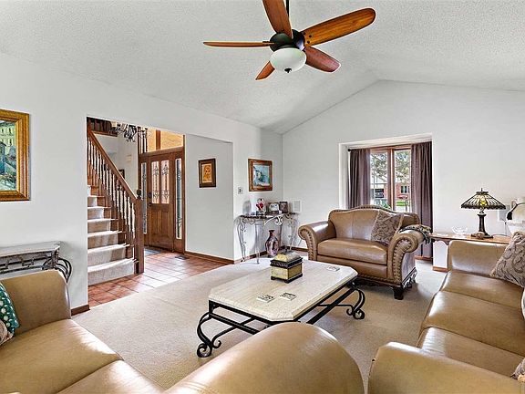 4th image of 3403 Arrowhead Dr