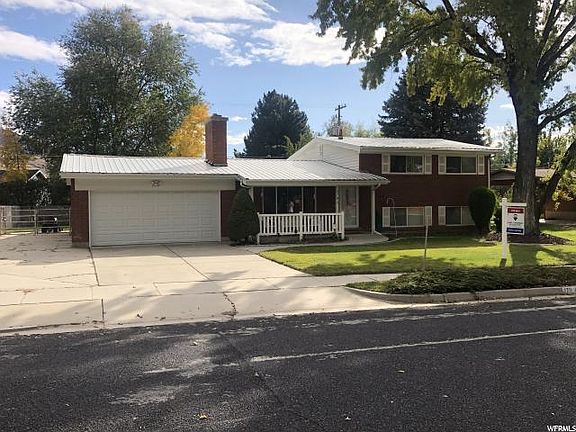 3rd image of 379 Greenwood Dr