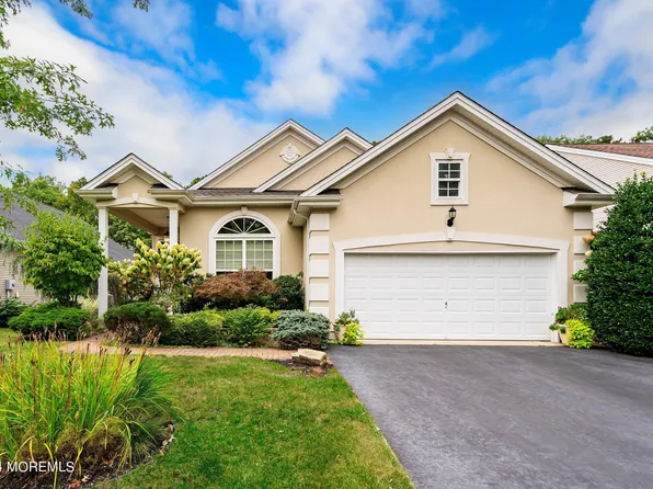 46 Gables Way, Jackson, NJ 08527