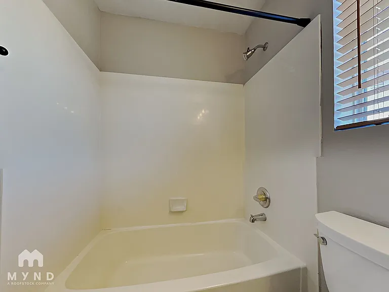 15550 N Frank Lloyd Wright Blvd #1098 — Photo 21