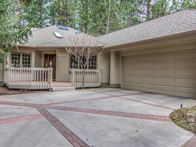 60773 Willow Creek Ct, Bend, OR, 97702
