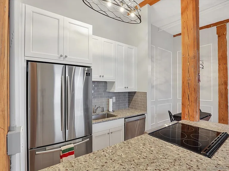 222 Williams St E #416 — Photo 2