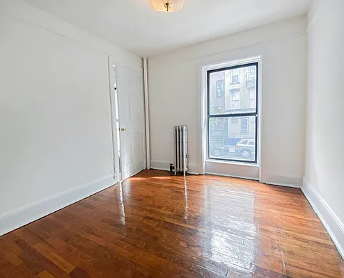 Rented by City Connections Realty | media 27