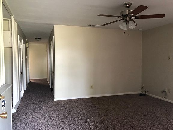 3rd image of 701 S San Jose Dr
