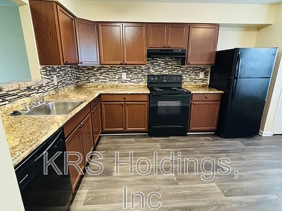 3rd image of 11010 Salem Village Dr