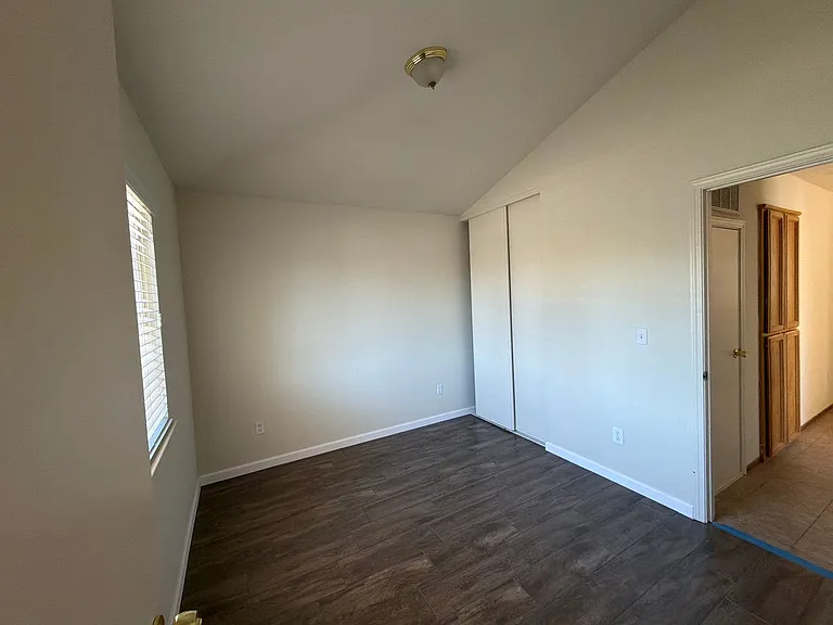 1100 Twinbridge Ct — Photo 16