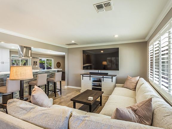 3rd image of 3407 N 63rd Pl