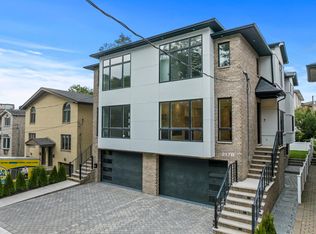 217 5th St #B, Palisades Park, NJ 07650