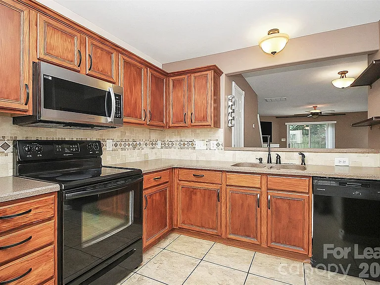 5227 Silabert Ave — Photo 7