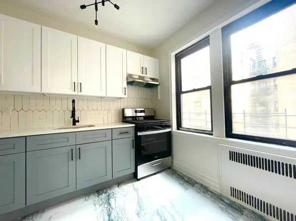 1901 Avenue N image 1 of 14
