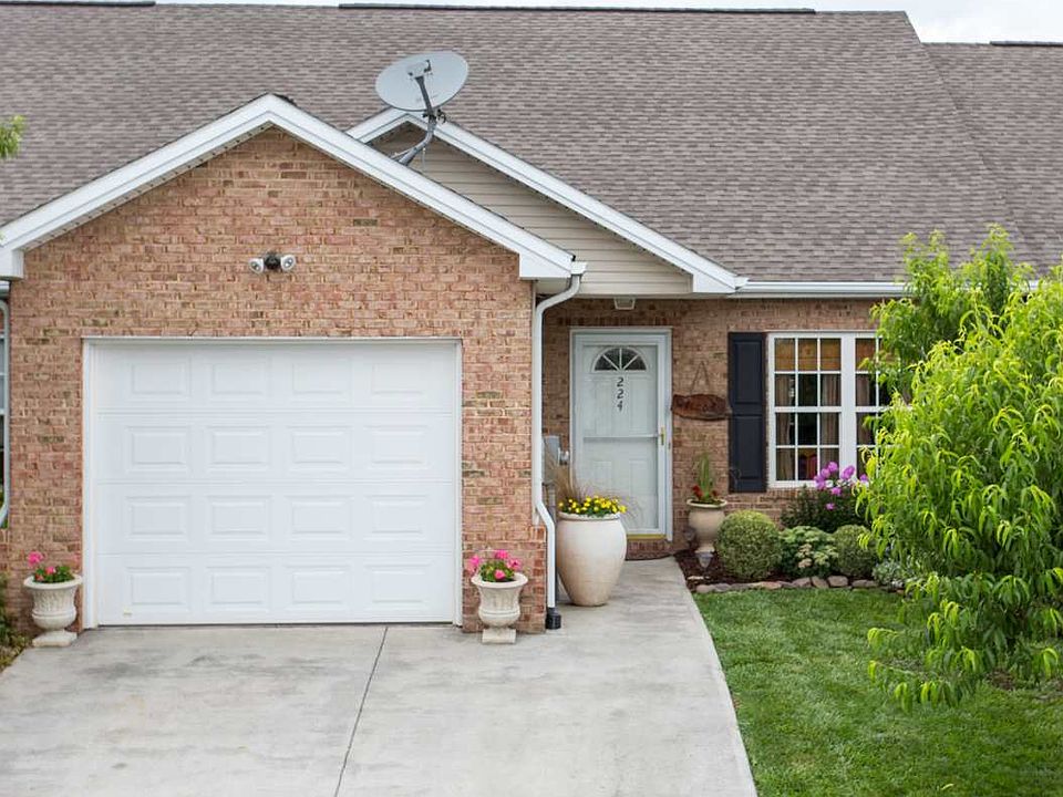 1st image of 224 Tara Dawn Cir