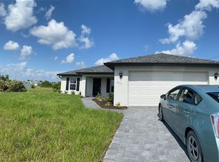 4137 NE 14th Pl, Cape Coral, FL 33909