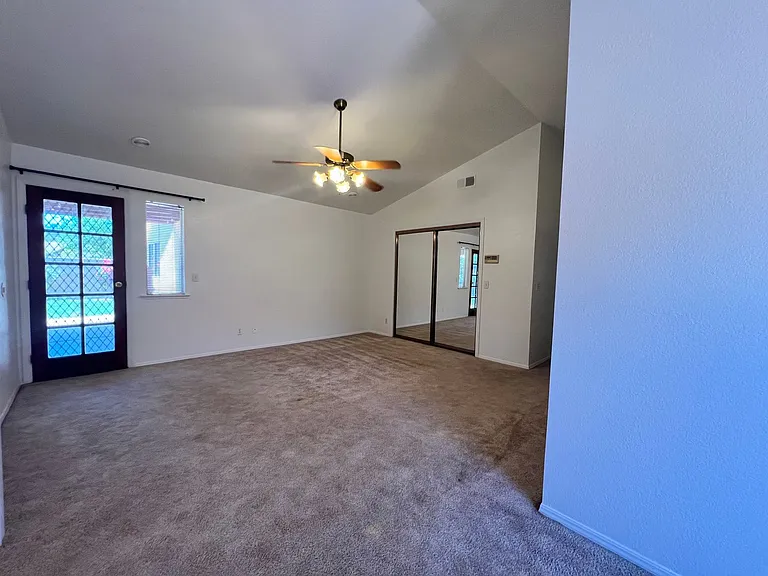 901 Paintbrush Dr — Photo 14