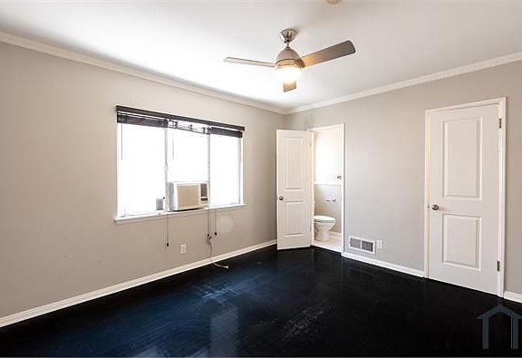 2nd image of 553 W 45th St APT 1