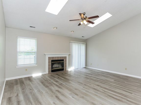 5th image of 12036 Pepperwood Dr