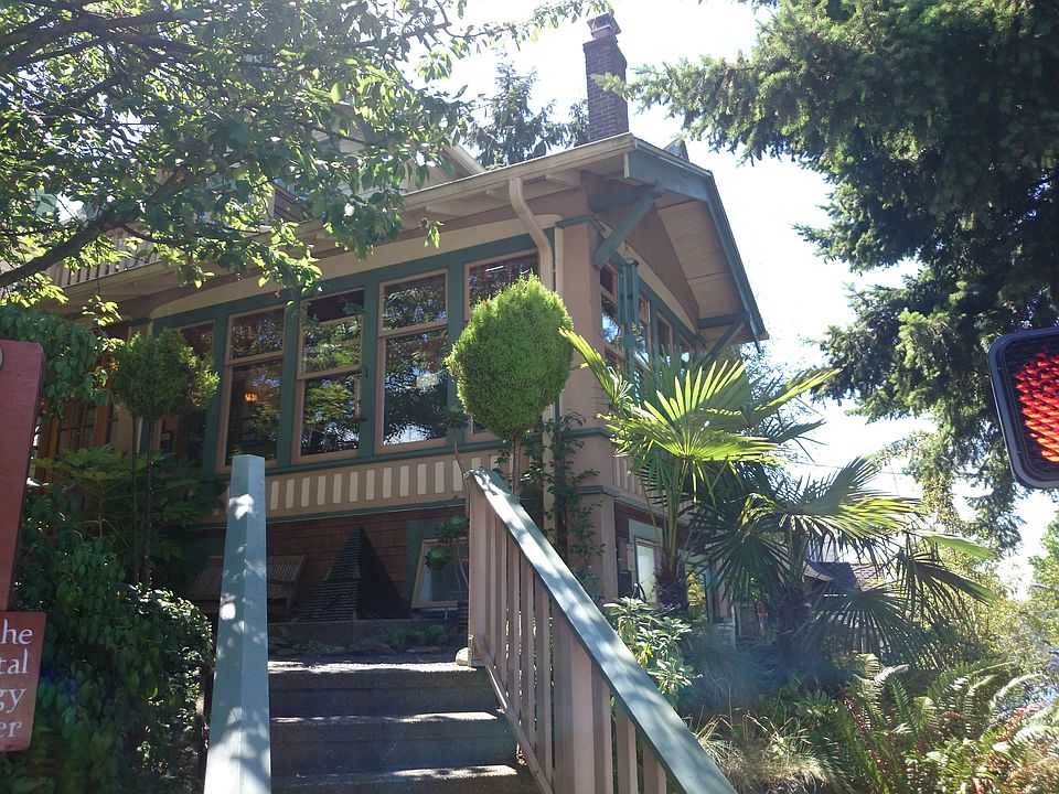 2nd image of 2033 10th Ave E