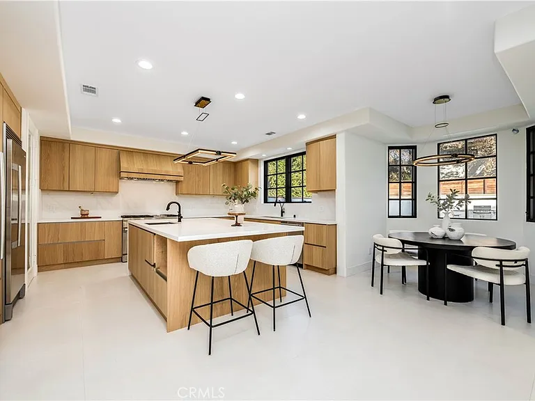 4906 Rubio Ave — Photo 23