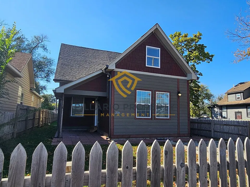2534 N Sherman Dr