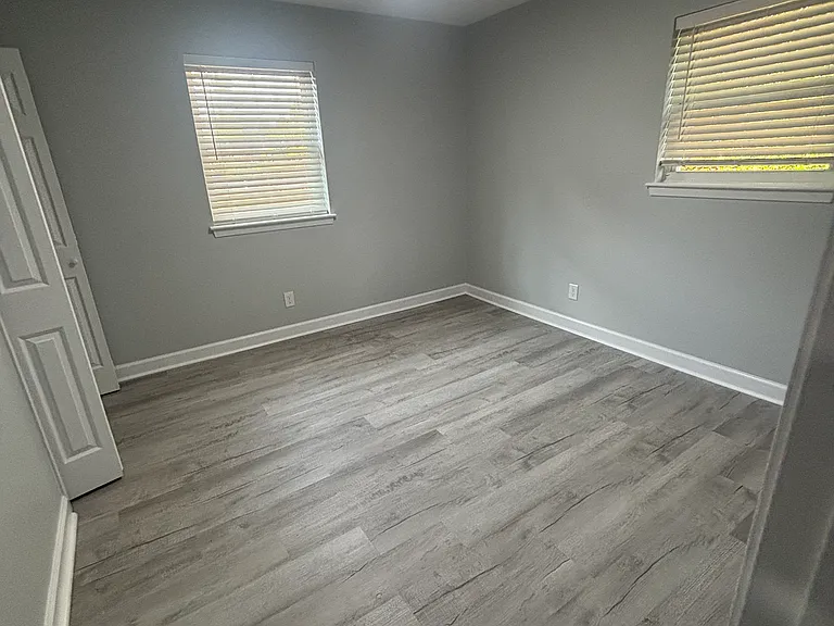 711 Argonne Ct — Photo 13