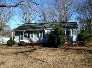 514 N Charles St, Mebane, NC 27302