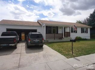 1375 Cliff View Dr, Green River, WY 82935