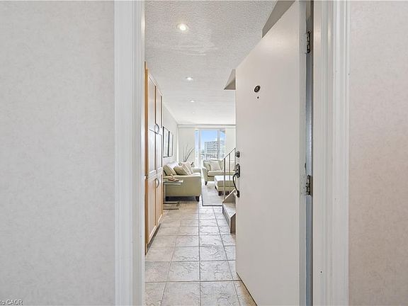 4th image of 36 Hayhurst Rd #329