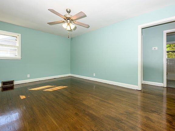 5th image of 619 Hood St