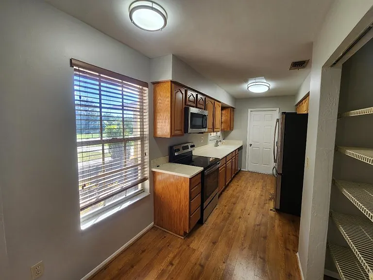 27048 Omni Ln — Photo 15