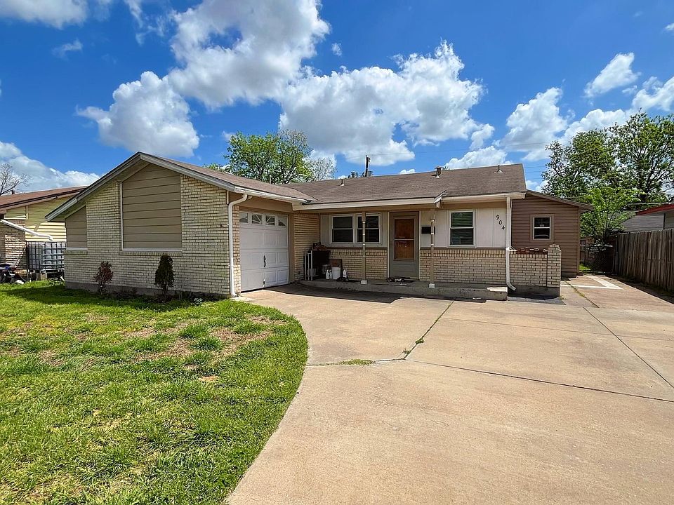 1st image of 904 Miranda Dr